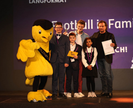 GS-2026-Preisverleihung-Buehne-00021-copyright-Festival-Goldener-Spatz-2026-Foto-Carlo-Bansini