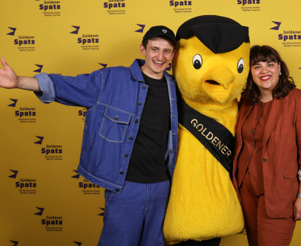 GS-2026-14-Moderator-Julian-Janssen-copyright-Festival-Goldener-Spatz-2026-Foto-Carlo-Bansini